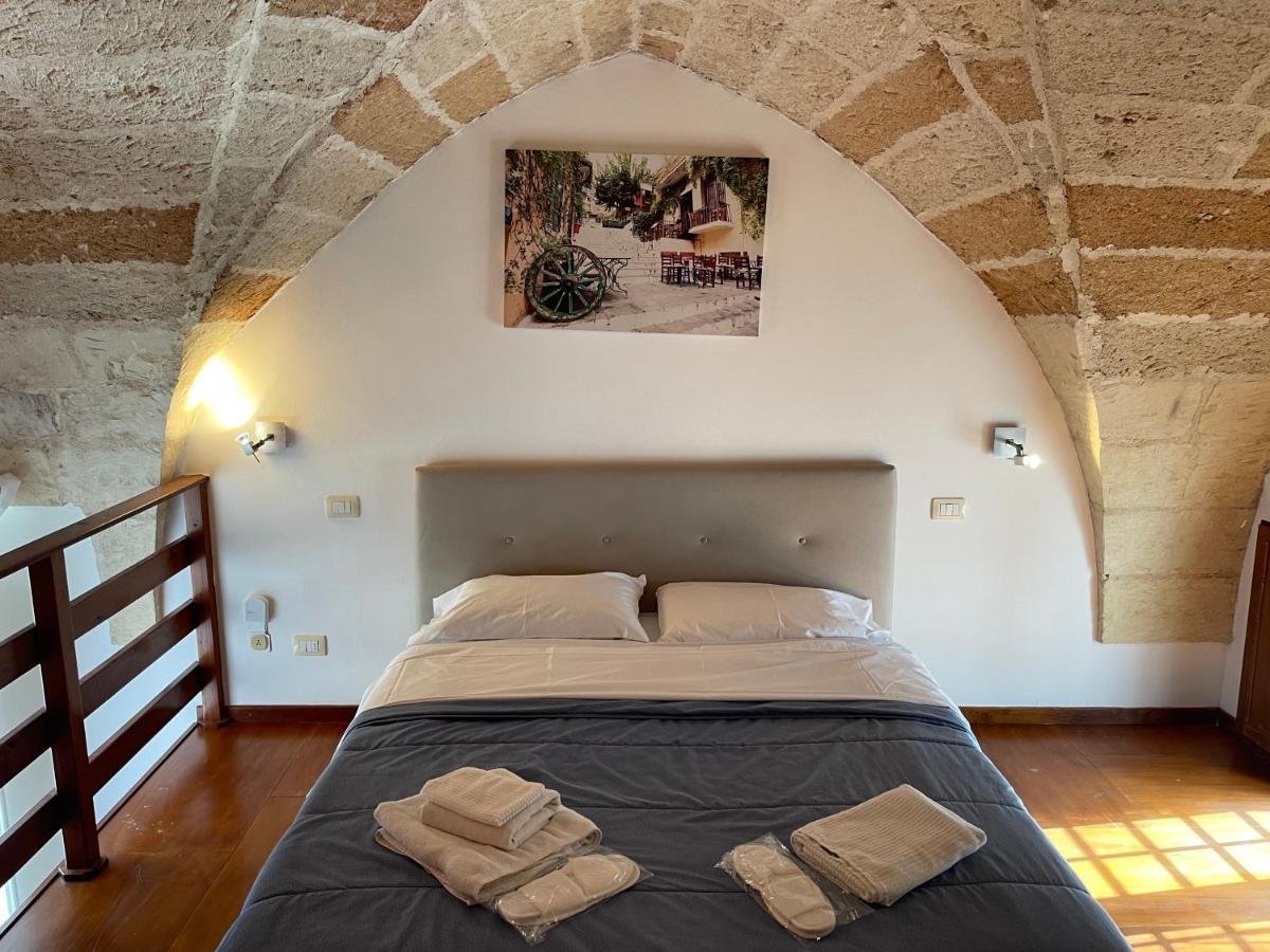 B&B Piazzetta Verdi Lecce Exteriör bild